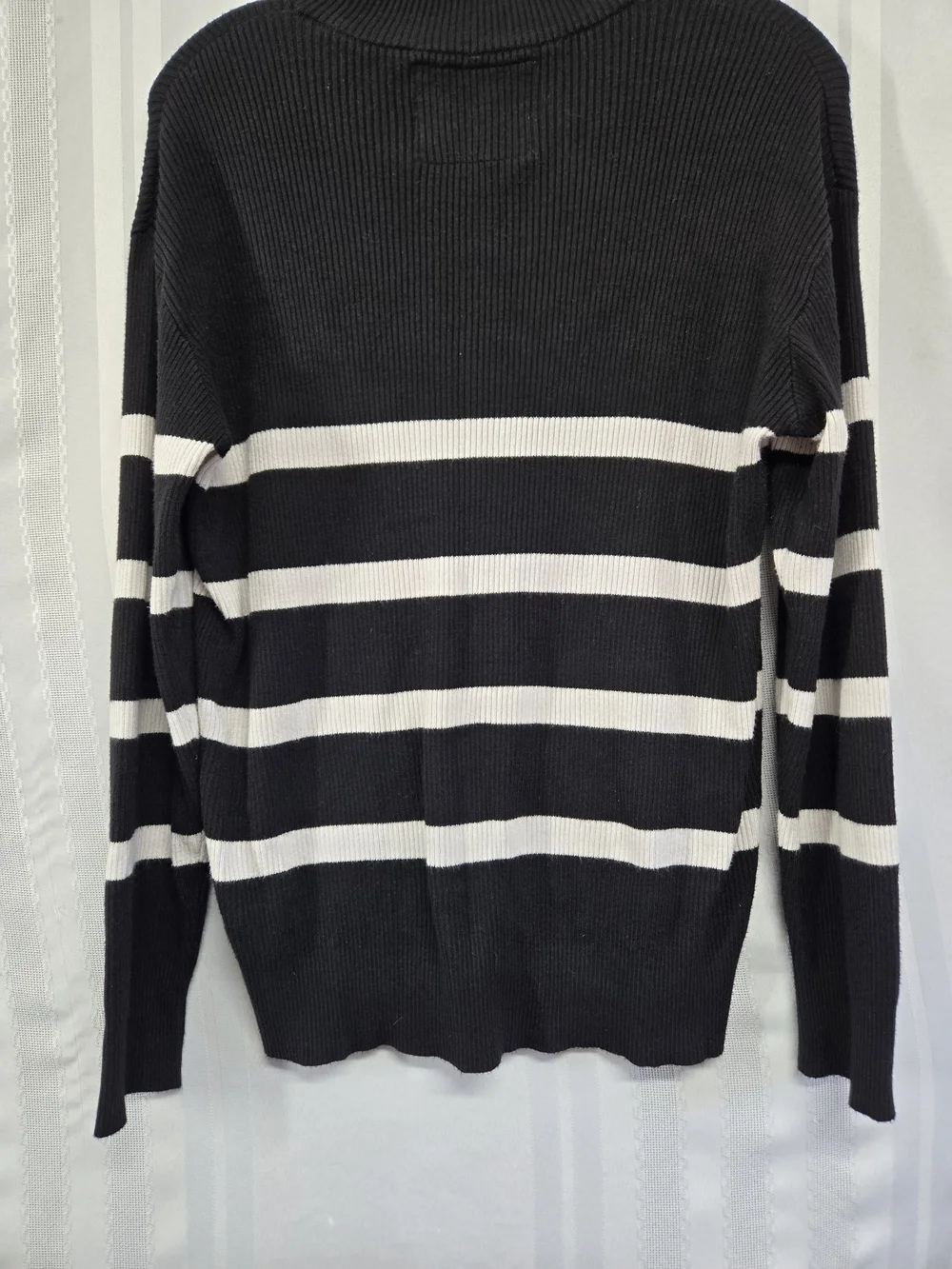 CULTURE  Men's Black & White Striped Half-Zip Sweater SIZR XL